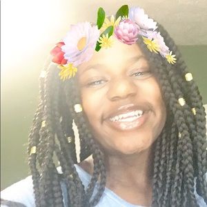 Meet your Posher, Lauren